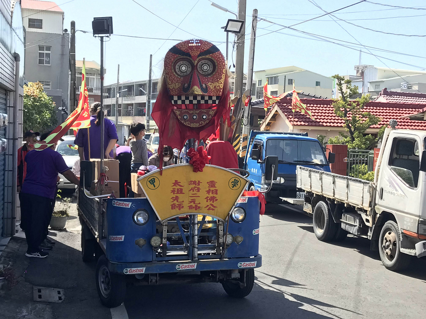 [台南活動]國家重要民俗 學甲上白礁祭典追蜈蚣看熱鬧必看重點解析｜人力扛蜈蚣.華麗輦宮.真人藝閣糖果雨.特色陣頭.開基保生大帝 @城市少女阿璇