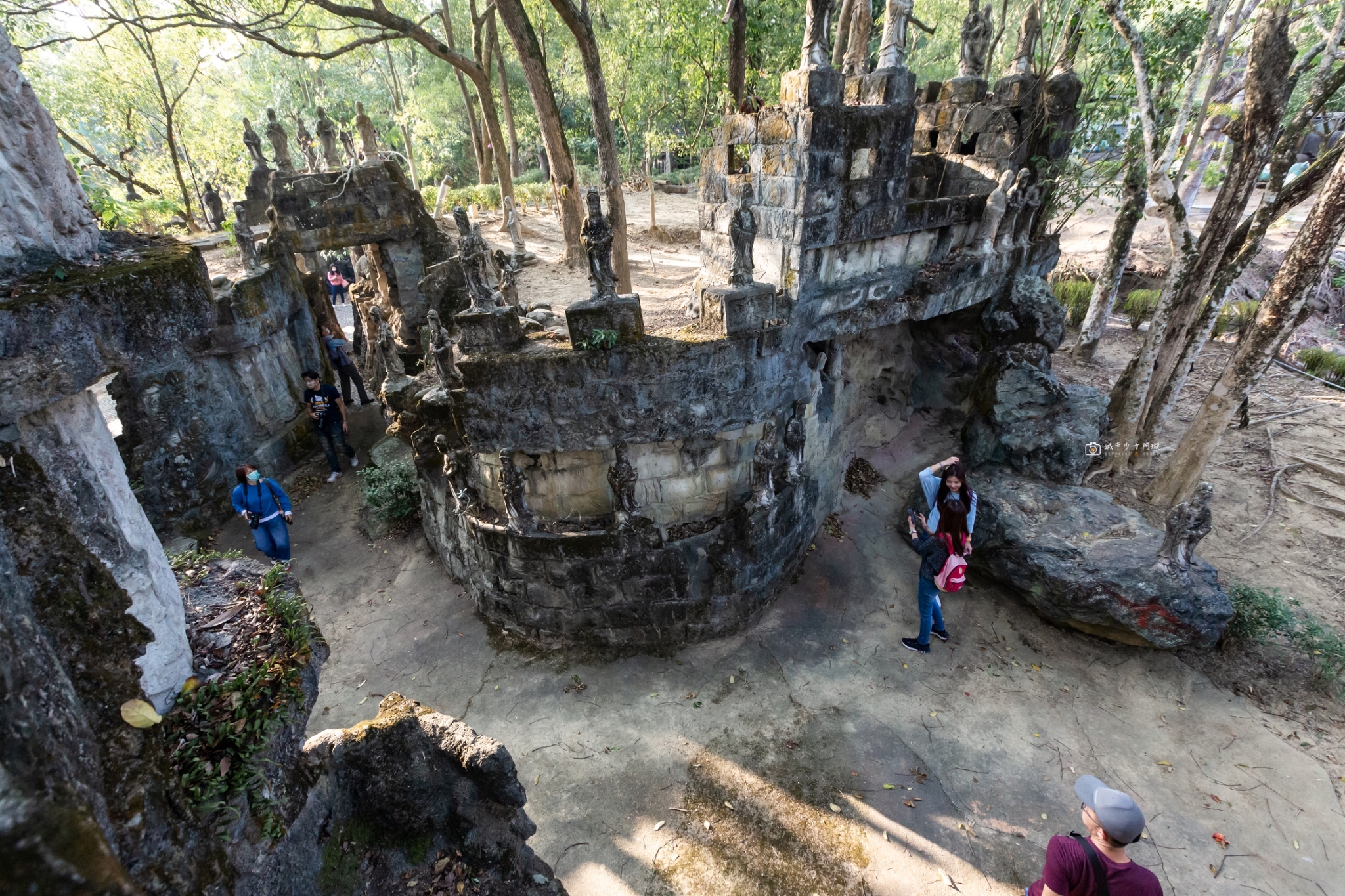 [台南景點]IG爆紅台版吳哥窟  楠西萬佛寺 小普陀山禪修公園 2023開放預約參觀 台南必訪絕美景點超好拍 @城市少女阿璇