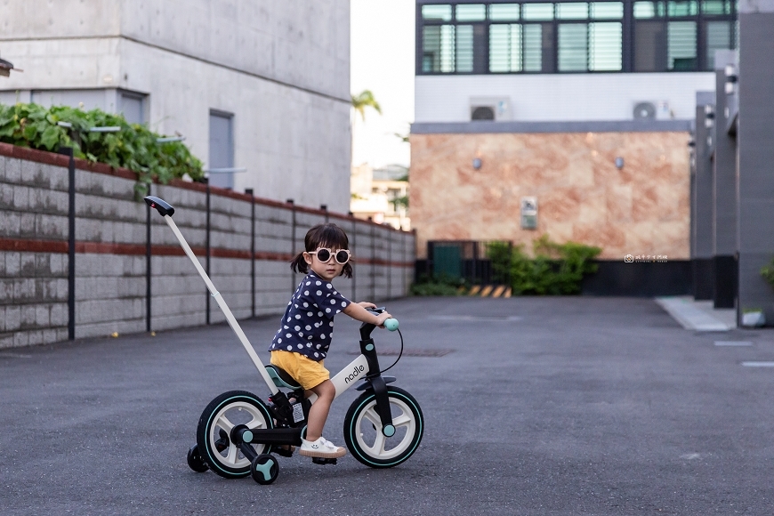 [育兒日記]蹓小孩放電激推！NadleS900四合一平衡腳踏車，簡約時尚多功能，輕鬆收車超方便，CP值爆表～ @城市少女阿璇