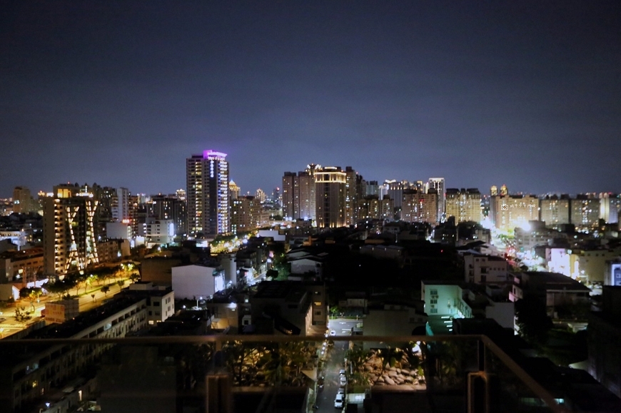 [台南住宿]無敵環景高空酒吧 質感滿分超放鬆 台南住宿推薦 | 台南安平雅樂軒酒店 @城市少女阿璇