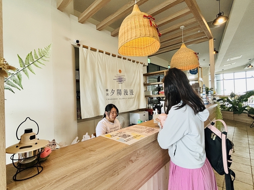 [台中住宿]全台唯一！直接住在高美濕地裡，生態系親子豪華露營，一泊二食加贈迎賓小點｜蟬說：夕陽漫漫 @城市少女阿璇