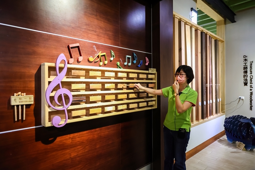 [台南景點]美雅家具觀光工廠｜白河親子景點推薦！五感認識木頭、木工DIY，大草皮放電一日遊 @城市少女阿璇