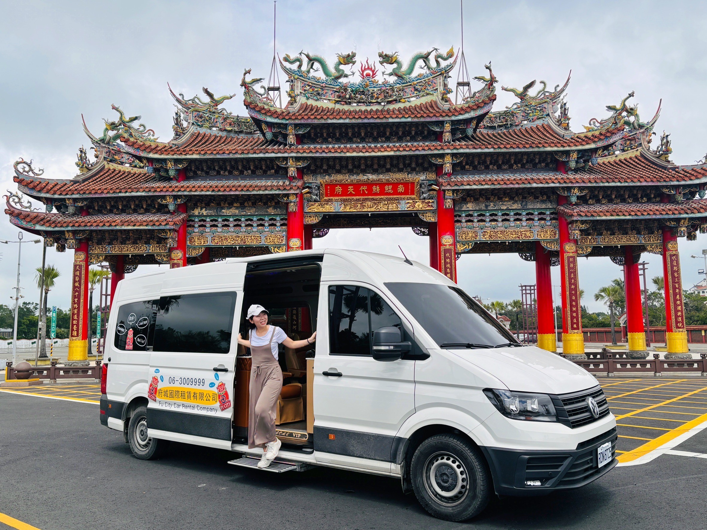 台南包車遊～安全舒適的全新車隊，包車旅遊才能真正放鬆，台灣包車推薦｜府城國際台灣包車 @城市少女阿璇