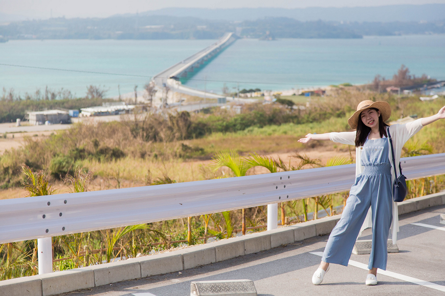 [日本旅遊]沖繩必訪景點   古宇利島一日遊攻略  古宇利海洋塔、古宇利心形岩、蝦蝦飯、古宇利大橋  絕美海景戀之島｜古宇利島推薦景點 @城市少女阿璇