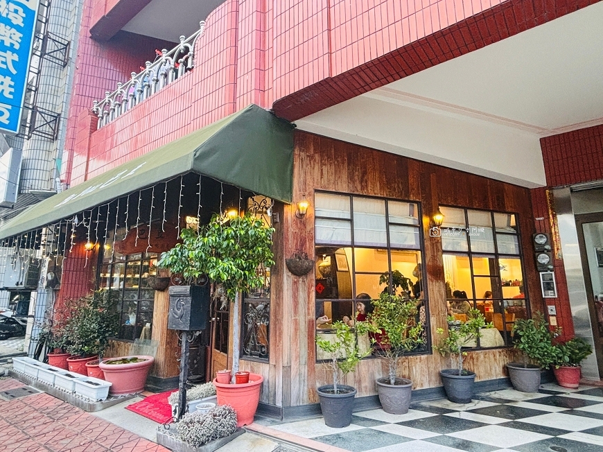 [台南美食]在地人愛店！復古風格簡餐餐廳，用料實在餐點美味，佳里聚餐推薦｜Ba Dou巴豆簡餐 @城市少女阿璇