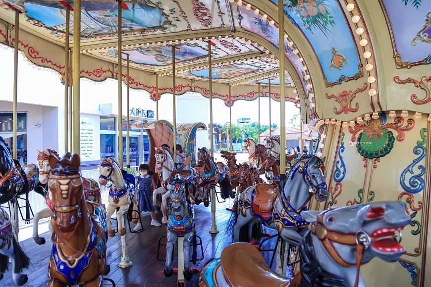 [高雄住宿]激推小孩放電行程！下樓就到SKM Park Outlet、鈴鹿賽道樂園，高雄親子飯店推薦｜高雄華園大飯店草衙館 @城市少女阿璇