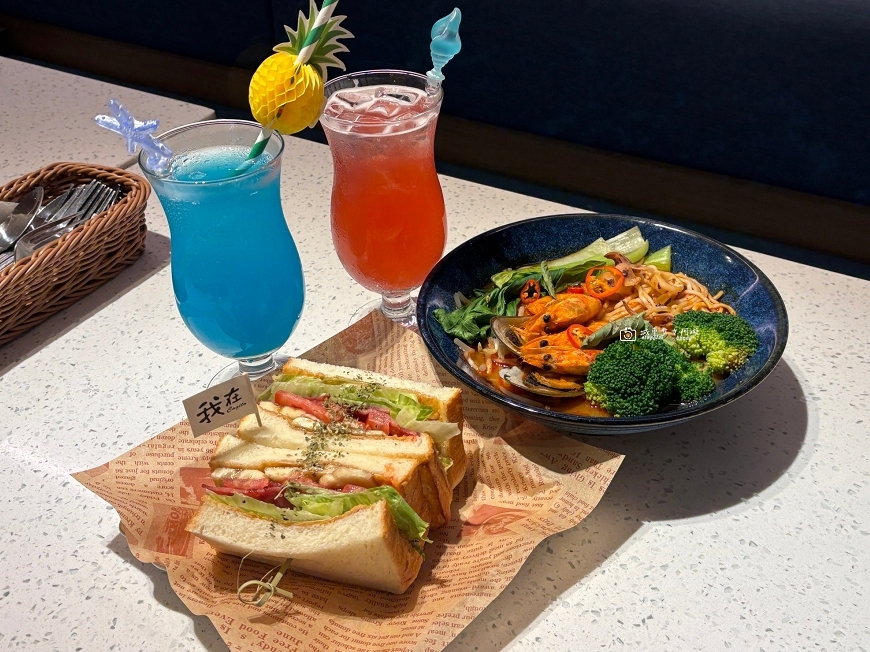 [台南美食]好拍又舒適的聚會空間，台南網美氛圍餐廳，每個角落都有小巧思｜我在cogitocafe52 @城市少女阿璇