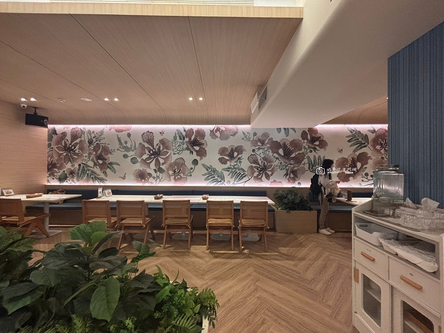 [台南美食]好拍又舒適的聚會空間，台南網美氛圍餐廳，每個角落都有小巧思｜我在cogitocafe52 @城市少女阿璇