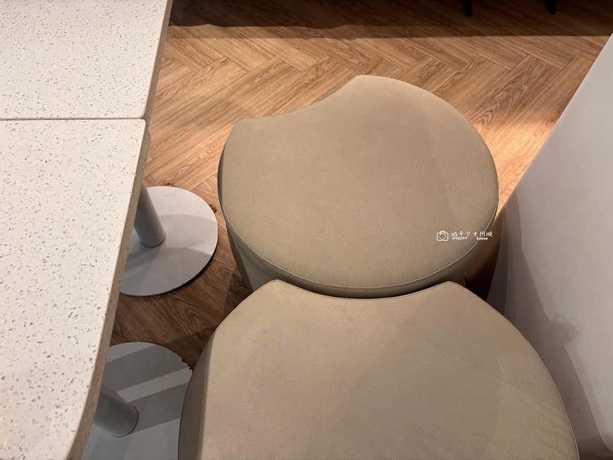 [台南美食]好拍又舒適的聚會空間，台南網美氛圍餐廳，每個角落都有小巧思｜我在cogitocafe52 @城市少女阿璇