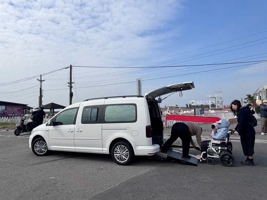 台南濱海一日遊，行動不便也能輕鬆玩，全家出遊方便好安心，無障礙包車旅遊推薦｜府城國際台灣包車 @城市少女阿璇