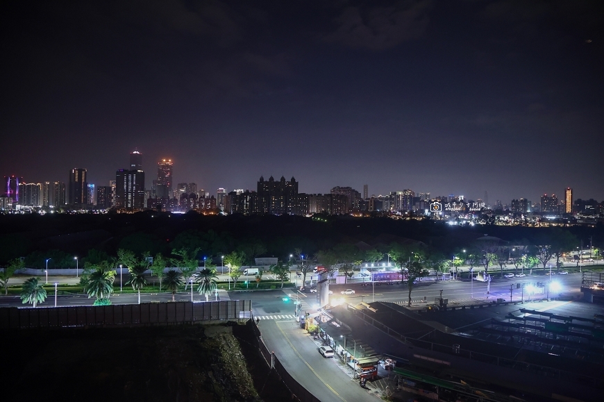 [高雄住宿]超可愛親子主題房，房內就有溜滑梯，鄰近高雄夢時代，輕軌捷運交通便利，高雄親子飯店推薦｜高雄富野渡假酒店 @城市少女阿璇