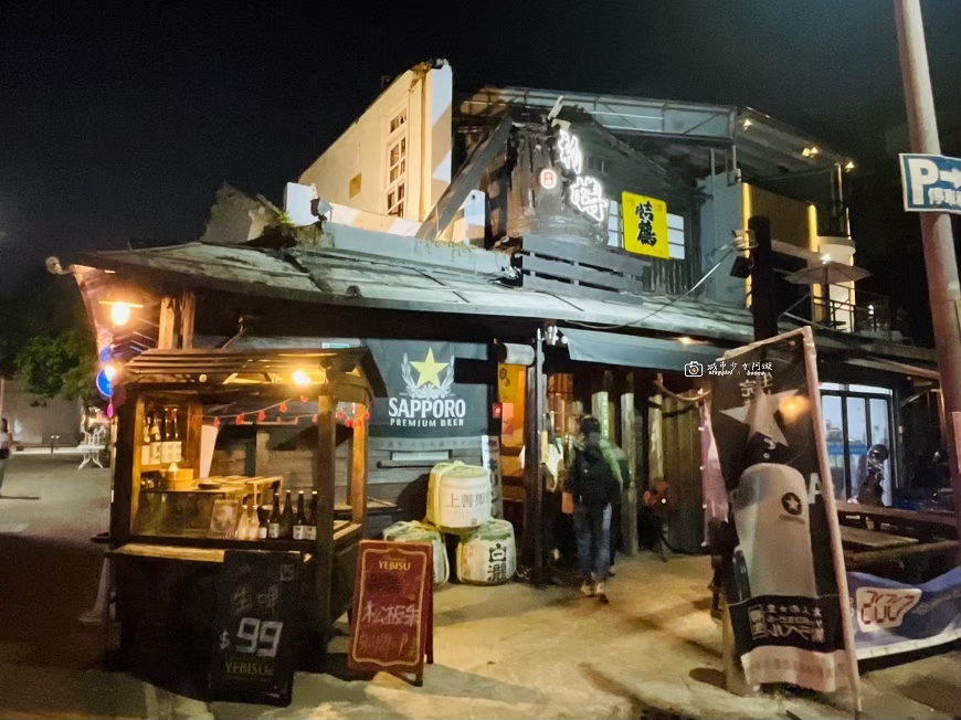 [台南美食]漫遊台南夜晚，海安路上的日式居酒屋，串燒與啤酒的完美搭配｜杉樽串燒居酒屋 @城市少女阿璇