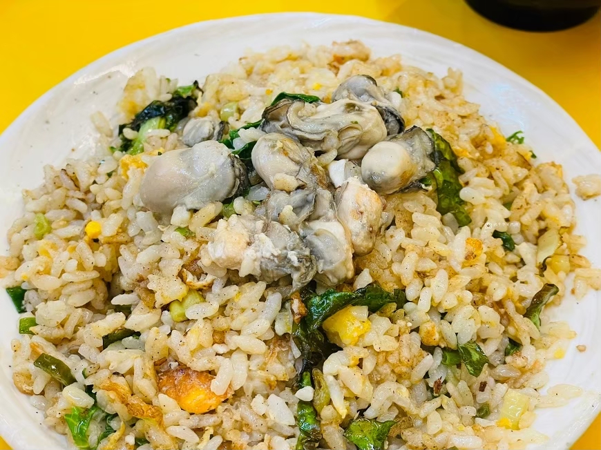 [台北美食]寧夏夜市必吃小吃，經典夜市美味蚵仔煎，寧夏夜市推薦｜蚵仔煎大王 @城市少女阿璇