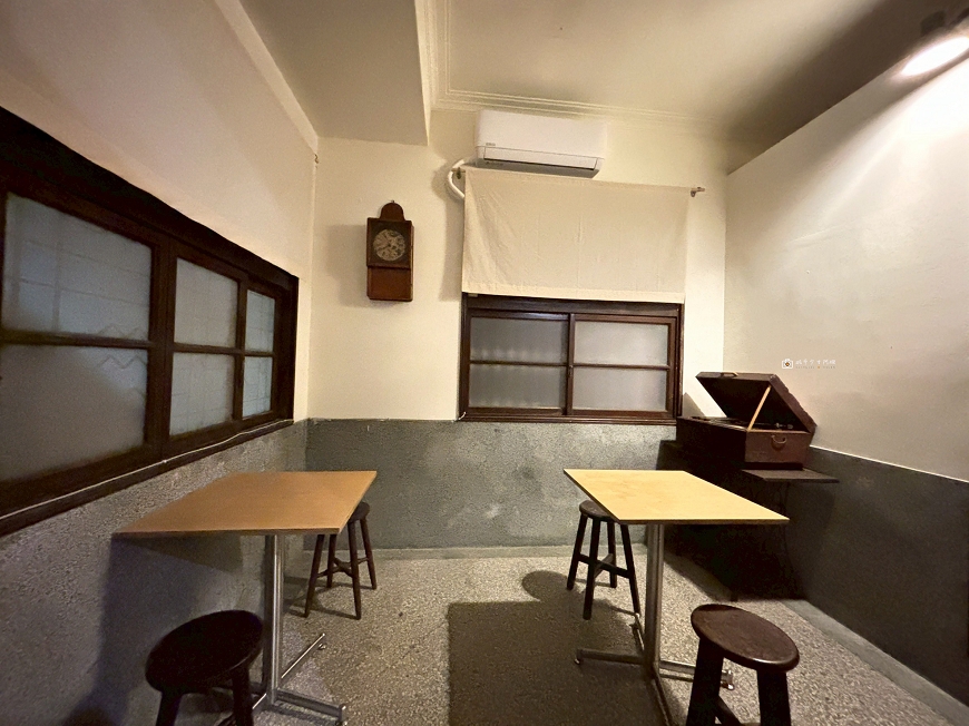 [台南美食]文青必訪！台南最新老宅冰店  藏身巷弄的驚喜 必點梅漬蕃茄雪花冰 ｜杯子和糖 @城市少女阿璇