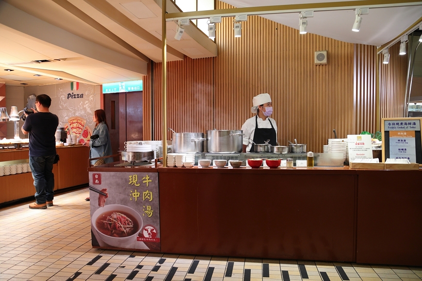[台南住宿]不只樓層台南最高，服務也很頂！獨享全市最美風景，賓至如歸質感享受，超豐盛歐式自助餐，台南五星級飯店推薦｜台南遠東香格里拉 @城市少女阿璇