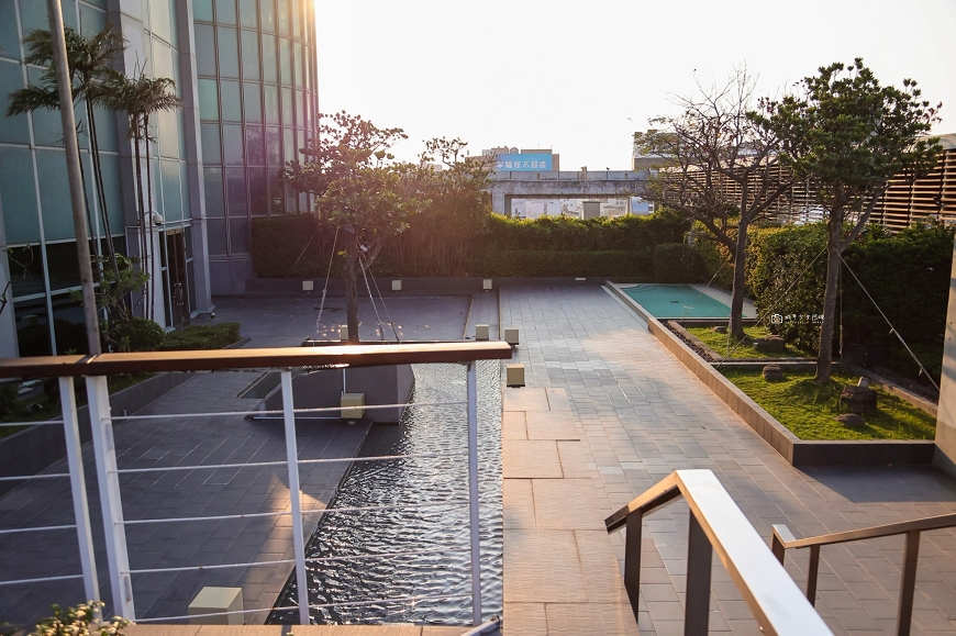 [台南住宿]不只樓層台南最高，服務也很頂！獨享全市最美風景，賓至如歸質感享受，超豐盛歐式自助餐，台南五星級飯店推薦｜台南遠東香格里拉 @城市少女阿璇