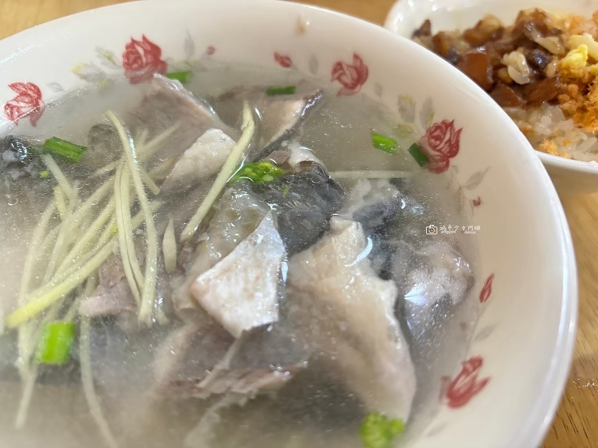 [台南美食]低調的台南小吃  海安路排隊傳說  老字號銅板美食｜福生小食店(福生小吃) @城市少女阿璇