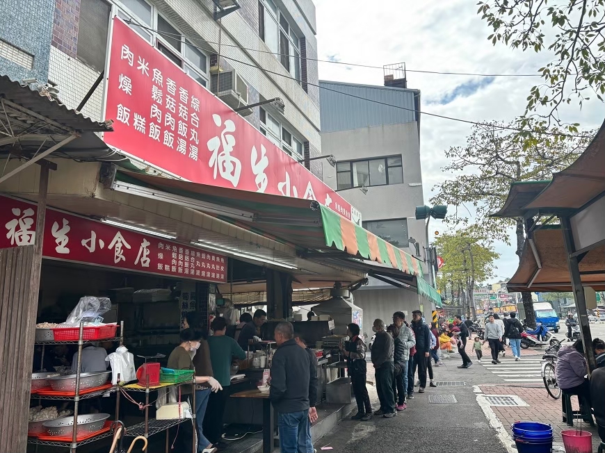 [台南美食]低調的台南小吃  海安路排隊傳說  老字號銅板美食｜福生小食店(福生小吃) @城市少女阿璇