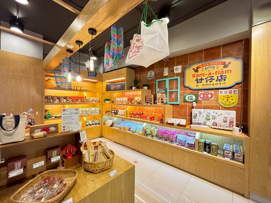 [台南旅遊]好吃又好玩！季節限定黑橋牌臺南粽，免門票香腸主題觀光工廠，台南親子景點推薦｜黑橋牌香腸博物館 @城市少女阿璇