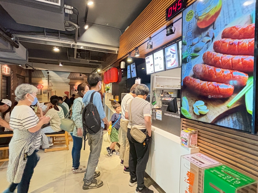 [台南旅遊]好吃又好玩！季節限定黑橋牌臺南粽，免門票香腸主題觀光工廠，台南親子景點推薦｜黑橋牌香腸博物館 @城市少女阿璇