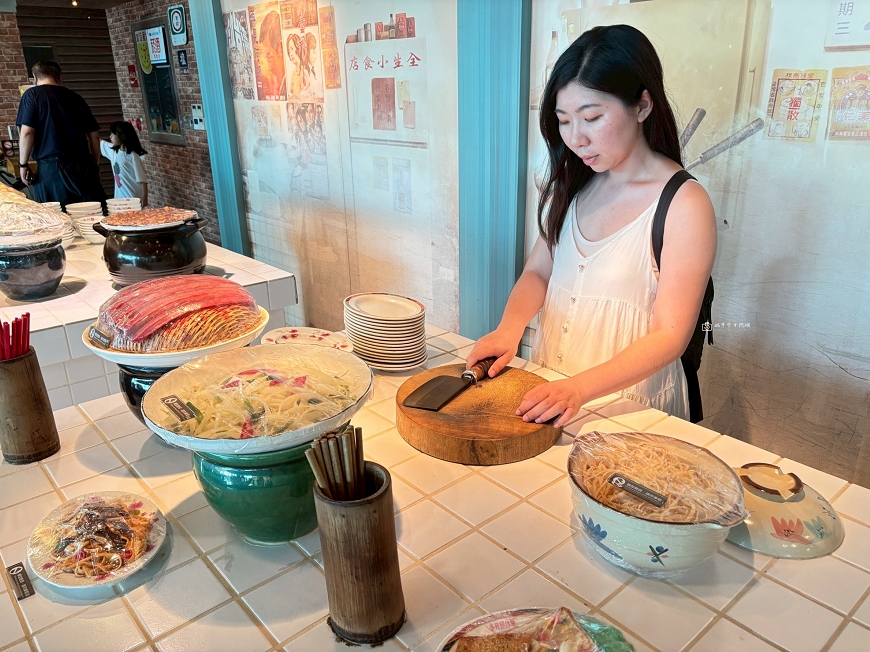 [台南旅遊]好吃又好玩！季節限定黑橋牌臺南粽，免門票香腸主題觀光工廠，台南親子景點推薦｜黑橋牌香腸博物館 @城市少女阿璇