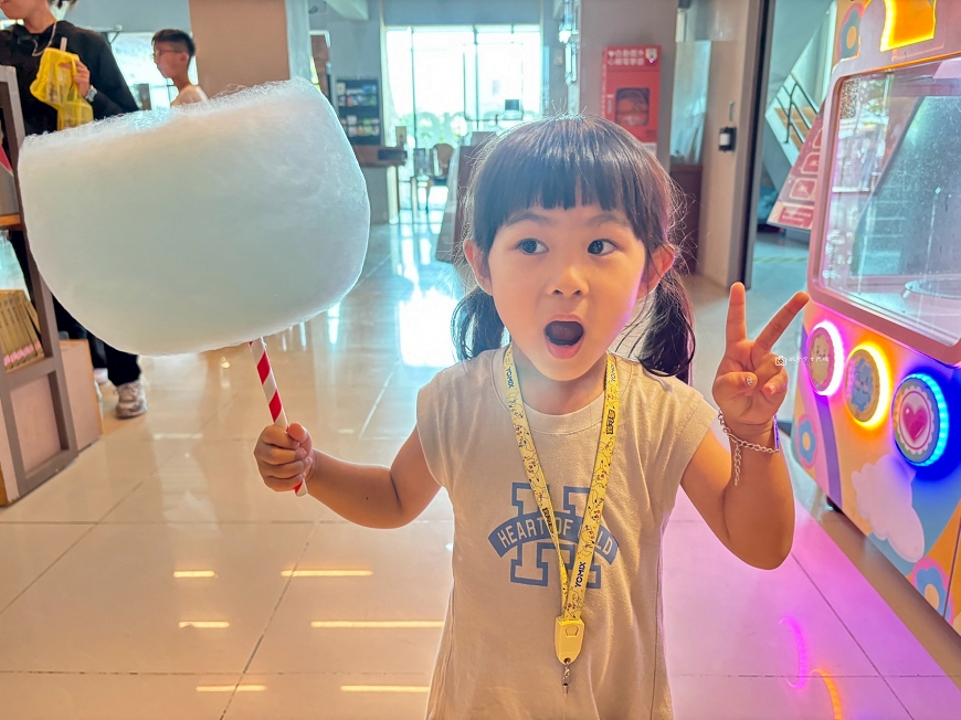 [台南旅遊]好吃又好玩！季節限定黑橋牌臺南粽，免門票香腸主題觀光工廠，台南親子景點推薦｜黑橋牌香腸博物館 @城市少女阿璇