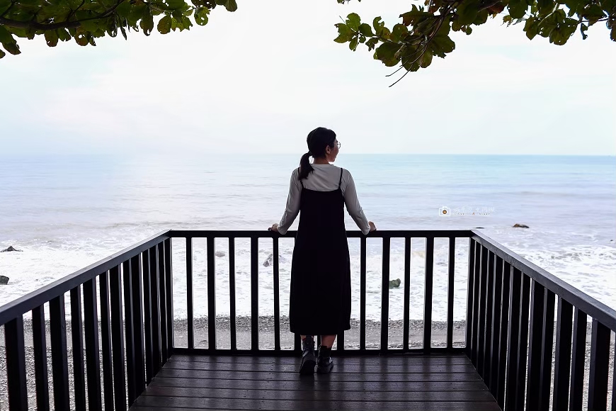 [屏東旅遊]看海秘境！海天一色美景超級紓壓，屏東順遊景點推薦，親子無障礙友善空間｜枋野秘境-海景咖啡 @城市少女阿璇