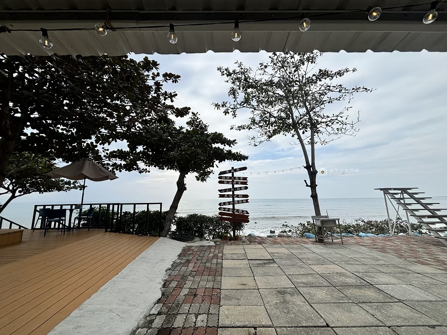 [屏東旅遊]看海秘境！海天一色美景超級紓壓，屏東順遊景點推薦，親子無障礙友善空間｜枋野秘境-海景咖啡 @城市少女阿璇