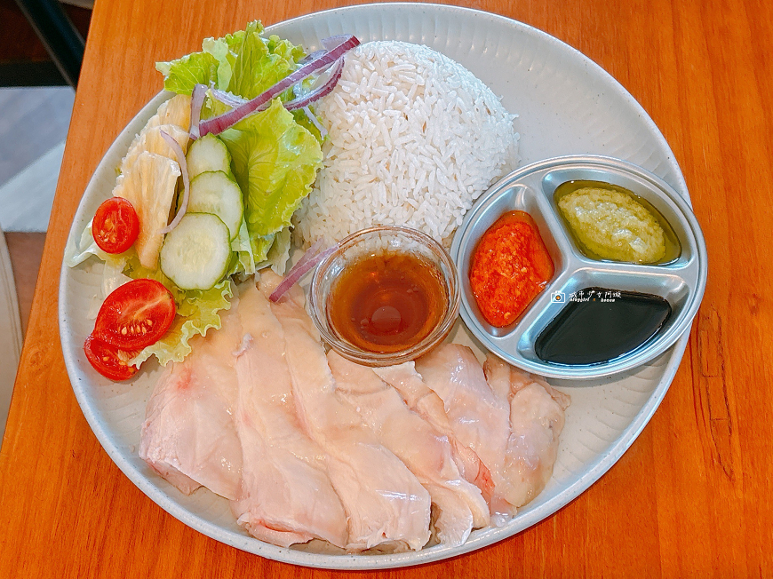 [屏東美食]彷彿置身在森林中用餐，南洋風味料理道地又開胃，恆春網美餐廳推薦｜肥貓南洋餐室 @城市少女阿璇