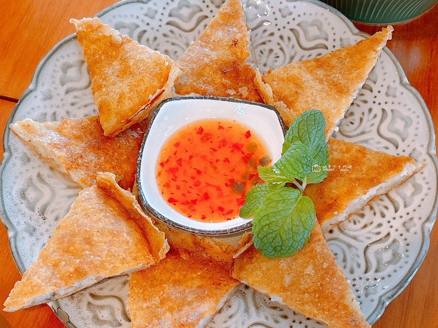 [屏東美食]彷彿置身在森林中用餐，南洋風味料理道地又開胃，恆春網美餐廳推薦｜肥貓南洋餐室 @城市少女阿璇