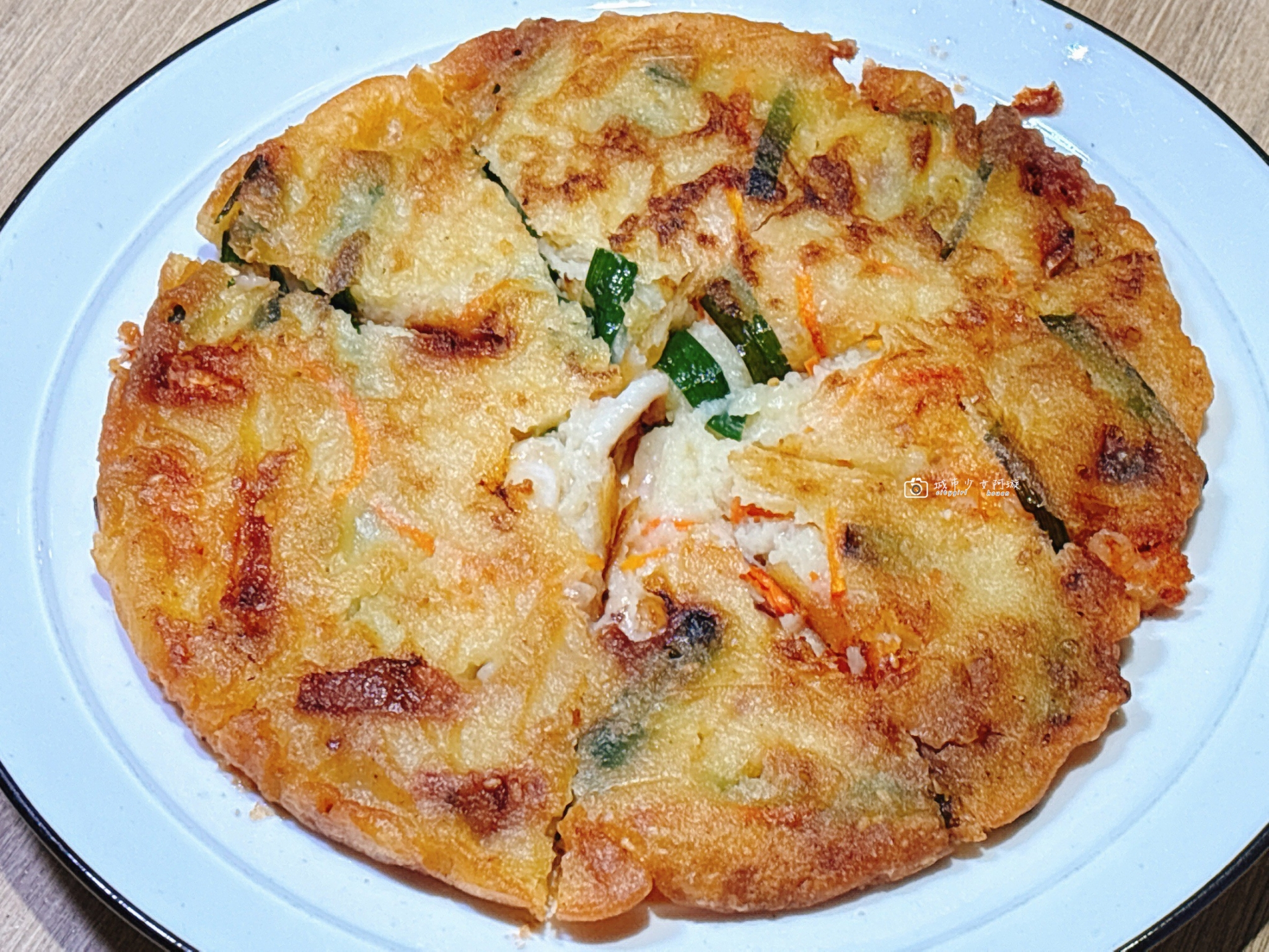 [台南美食]回訪再回訪！在地人氣美食，新營必吃韓式料理，激推鍋蓋烤肉、銅盤烤肉、海鮮煎餅！新營午餐晚餐推薦｜譚歐巴韓風美食 @城市少女阿璇