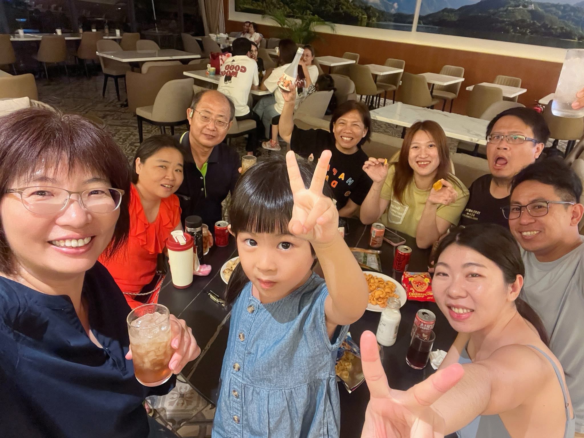 [南投住宿]親民價位入住純白城堡飯店，簡約舒適的南投住宿推薦｜福容徠旅水里店 @城市少女阿璇