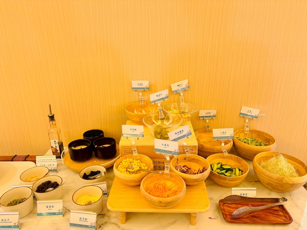 [南投住宿]親民價位入住純白城堡飯店，簡約舒適的南投住宿推薦｜福容徠旅水里店 @城市少女阿璇