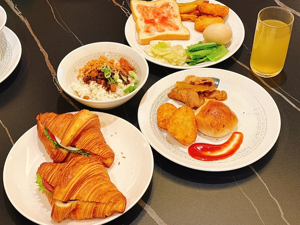 [南投住宿]親民價位入住純白城堡飯店，簡約舒適的南投住宿推薦｜福容徠旅水里店 @城市少女阿璇