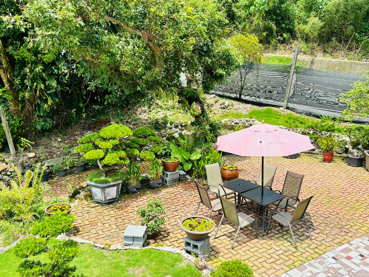 [台南美食]享受山林美景的景觀餐廳，關子嶺山雲共度的祕密花園｜雨露森林景觀咖啡 @城市少女阿璇