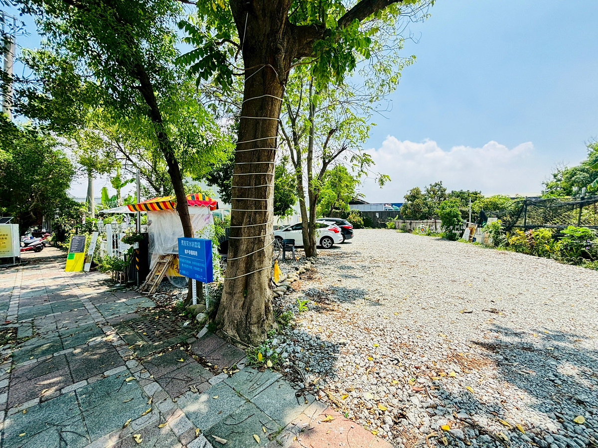 [台南美食]被植物包圍的玻璃屋餐廳，蔬菜控必訪的城市綠洲｜萬客來水耕蔬菜智慧農場 @城市少女阿璇