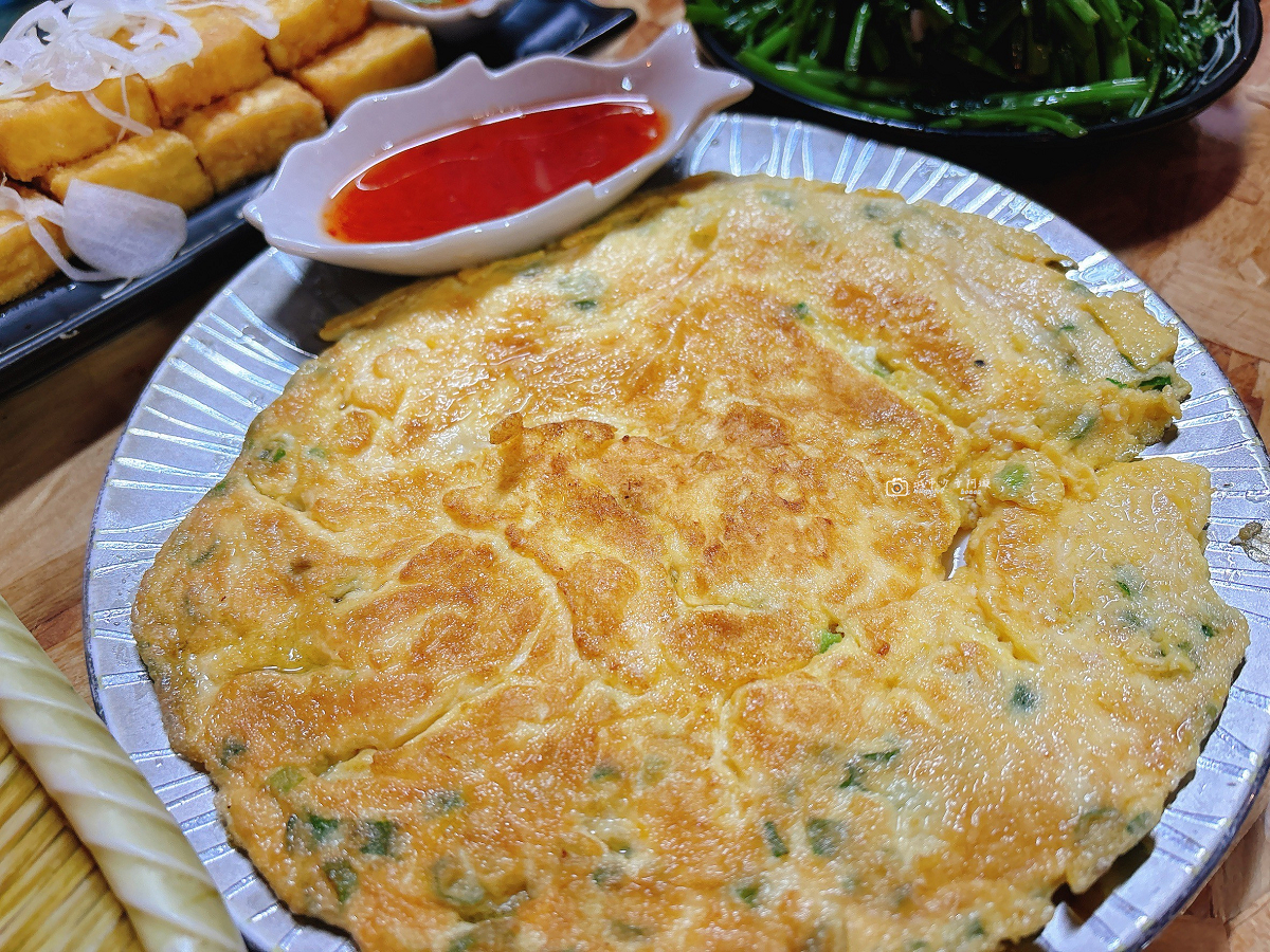 [台南美食]庭園式泰式餐廳停車方便，餐點份量實在又美味，麻豆聚餐餐廳推薦｜泰膳娘泰式料理 @城市少女阿璇