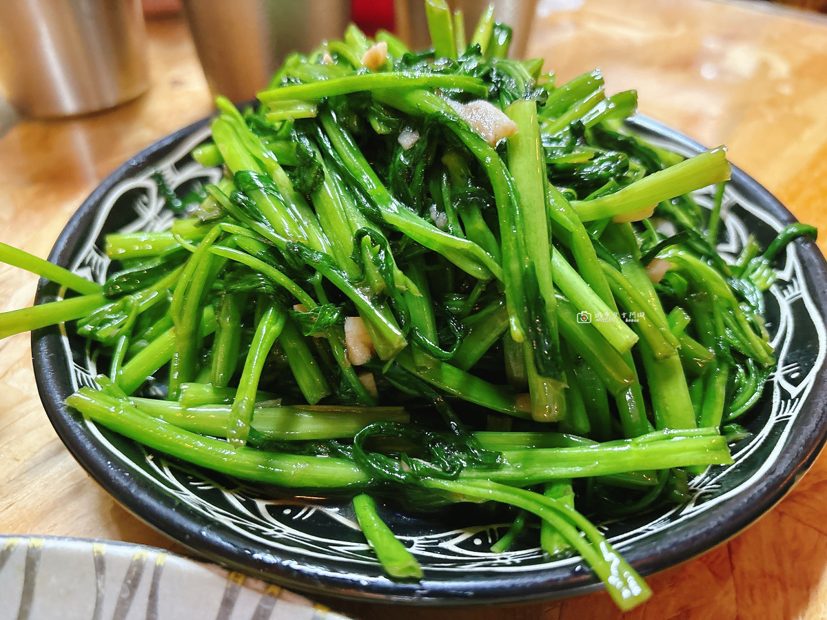 [台南美食]庭園式泰式餐廳停車方便，餐點份量實在又美味，麻豆聚餐餐廳推薦｜泰膳娘泰式料理 @城市少女阿璇