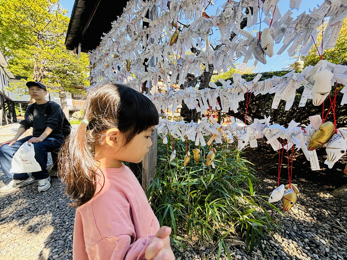 [日本旅遊] 北海道自由行推薦｜湯倉神社，神兔御守、魷魚籤詩、健康守護、寵物祈福神社 @城市少女阿璇