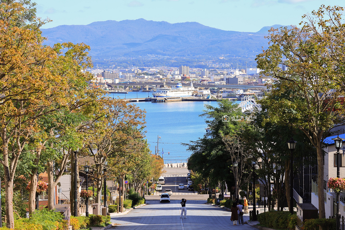[日本旅遊]北海道自由行必訪八幡坂，函館浪漫海景坡道，散策景點推薦｜北海道函館八幡坂 @城市少女阿璇