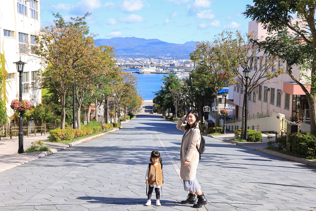 [日本旅遊]北海道自由行必訪八幡坂，函館浪漫海景坡道，散策景點推薦｜北海道函館八幡坂 @城市少女阿璇