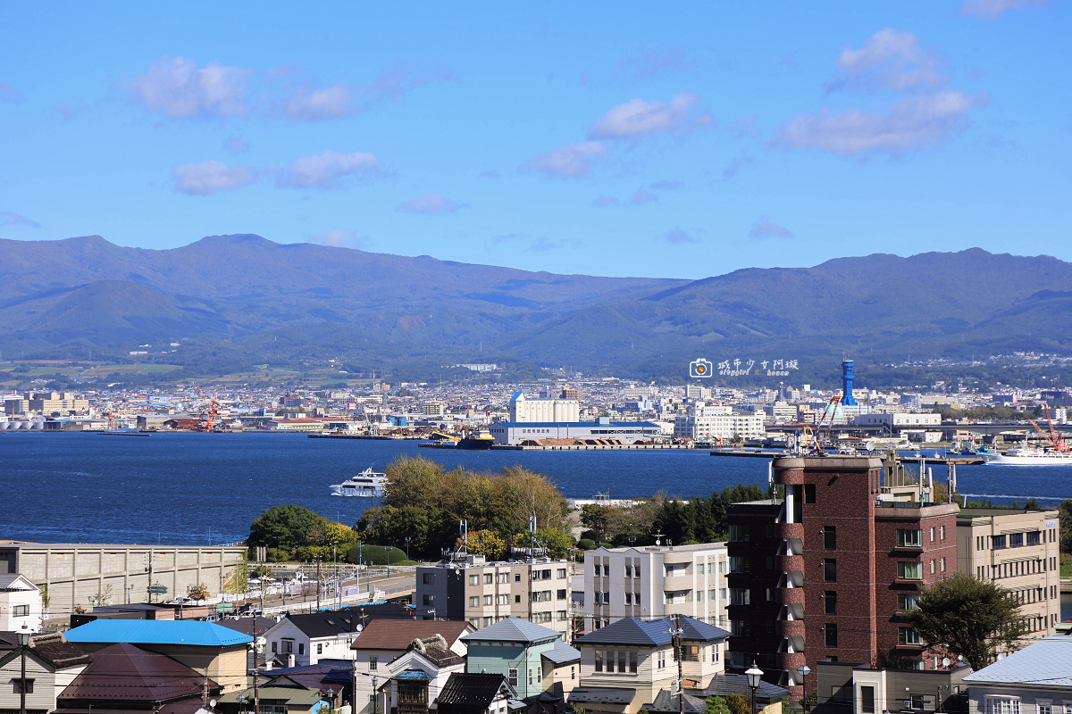 [日本旅遊]北海道自由行必訪八幡坂，函館浪漫海景坡道，散策景點推薦｜北海道函館八幡坂 @城市少女阿璇