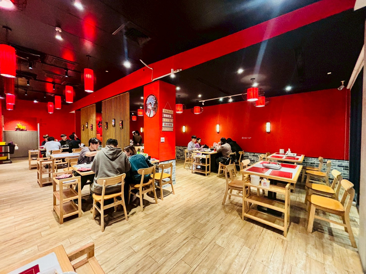 [台南美食]冬季火鍋進補首選，麻辣鍋、牛肉鍋、鱉火鍋一次滿足｜辣麼牛川味麻辣火鍋 @城市少女阿璇