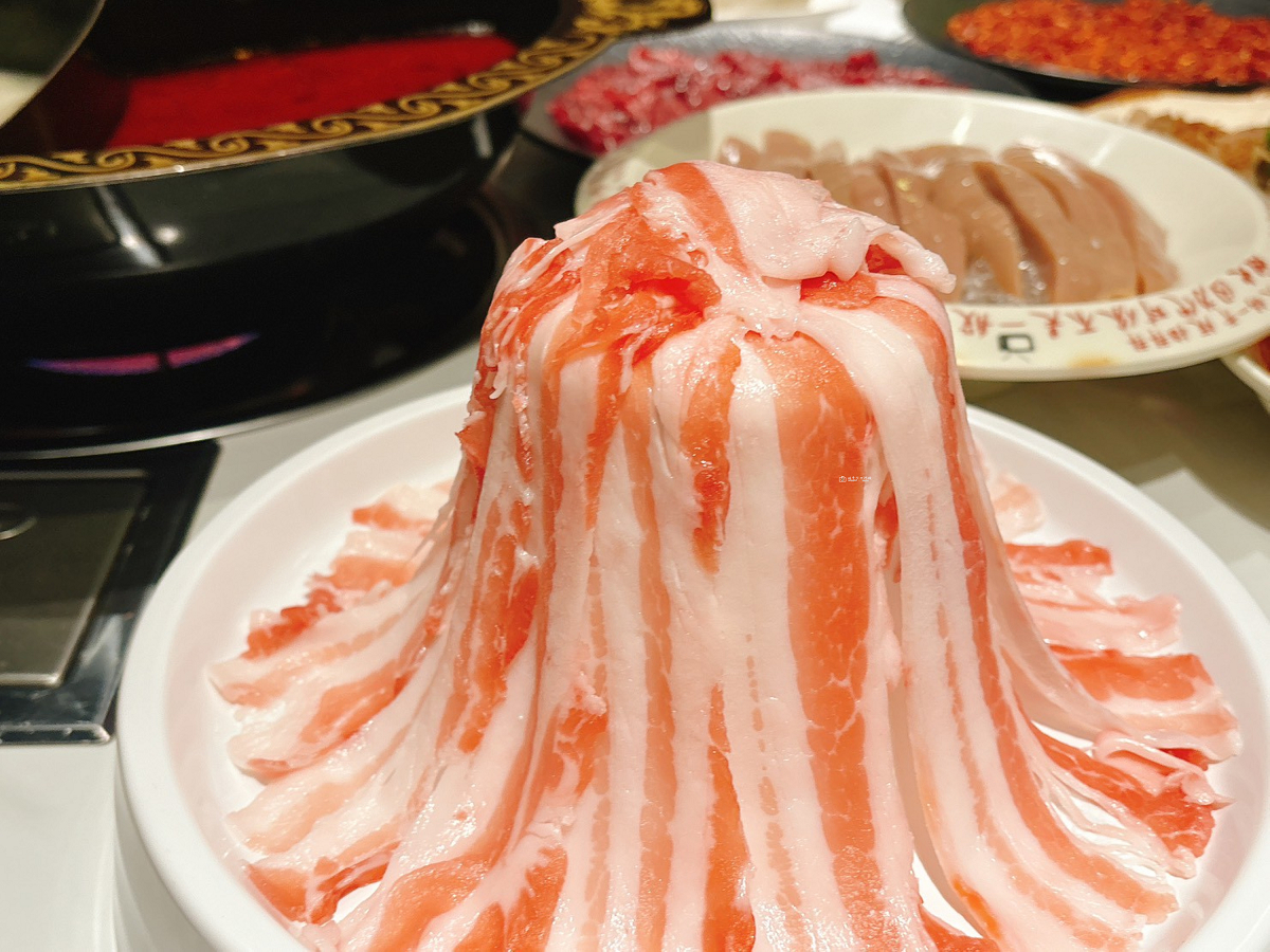 [台南美食]冬季火鍋進補首選，麻辣鍋、牛肉鍋、鱉火鍋一次滿足｜辣麼牛川味麻辣火鍋 @城市少女阿璇