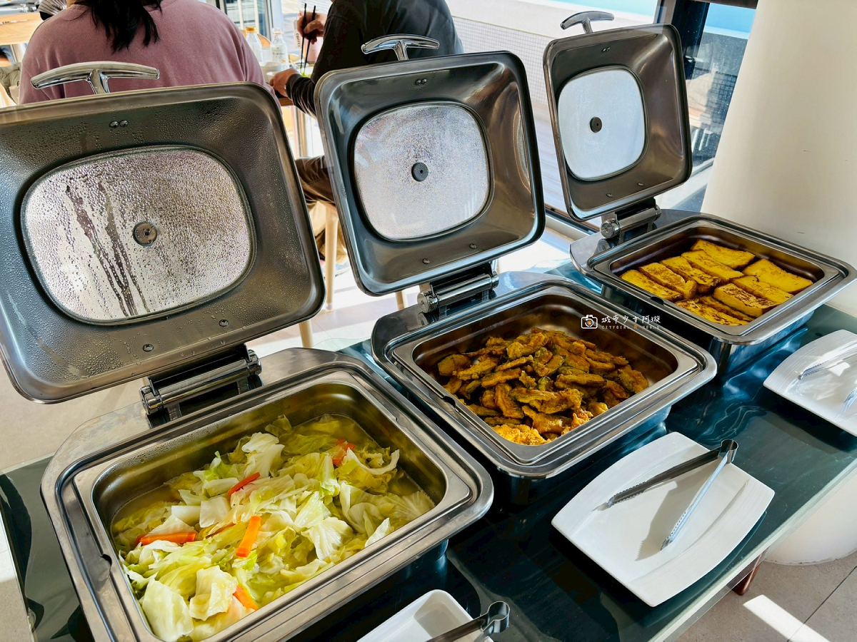 [嘉義住宿] 阿里山隙頂住宿首選，房內欣賞日出雲海、無邊際泳池、頂樓放空、奢華度假｜璦勒芬莊園民宿 @城市少女阿璇