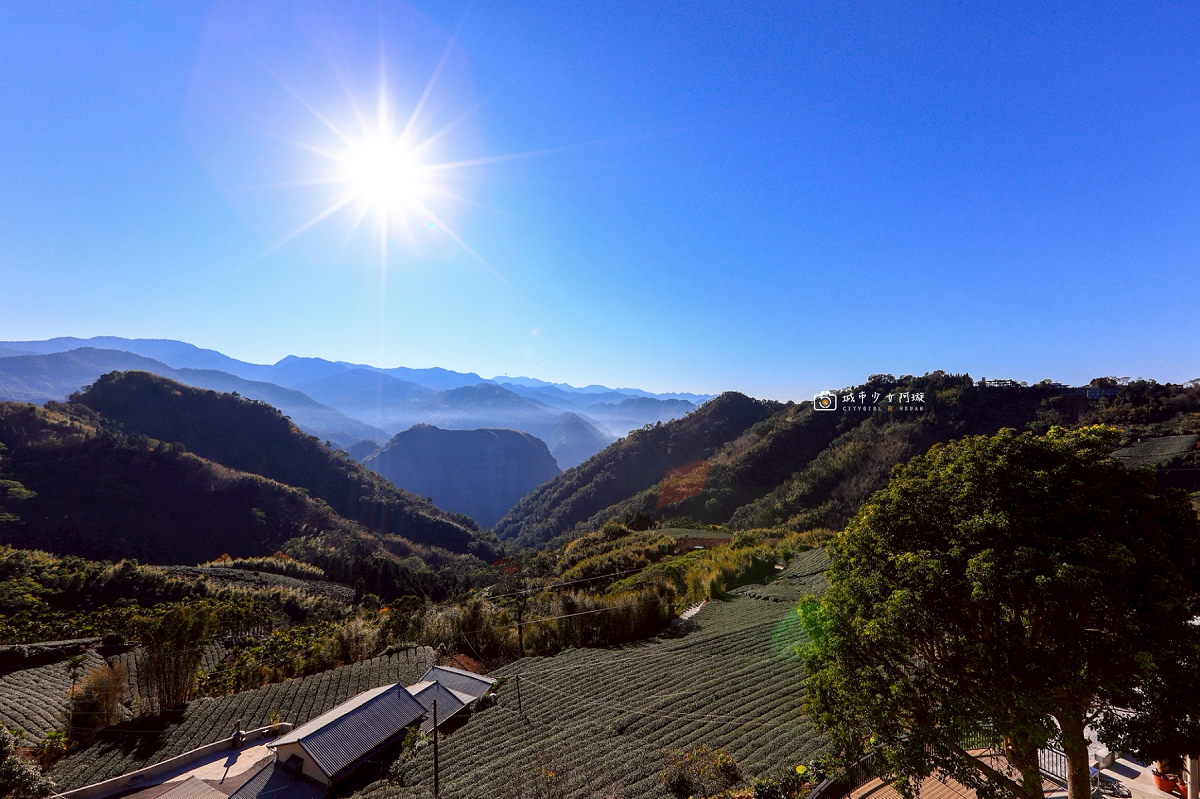[嘉義住宿] 阿里山隙頂住宿首選，房內欣賞日出雲海、無邊際泳池、頂樓放空、奢華度假｜璦勒芬莊園民宿 @城市少女阿璇