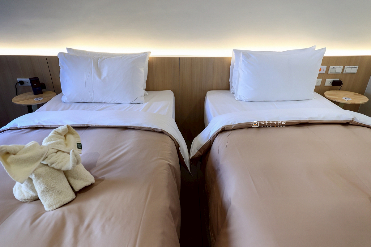 [嘉義住宿] 阿里山隙頂住宿首選，房內欣賞日出雲海、無邊際泳池、頂樓放空、奢華度假｜璦勒芬莊園民宿 @城市少女阿璇