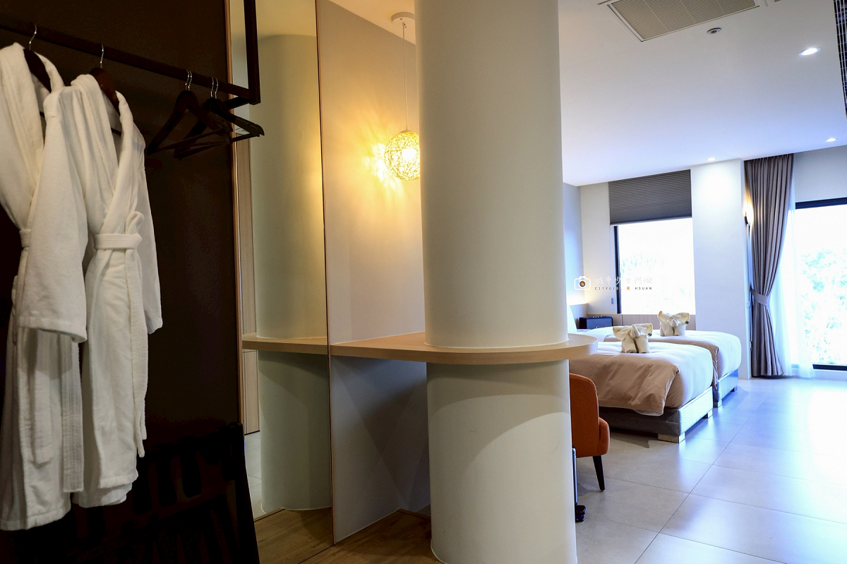 [嘉義住宿] 阿里山隙頂住宿首選，房內欣賞日出雲海、無邊際泳池、頂樓放空、奢華度假｜璦勒芬莊園民宿 @城市少女阿璇