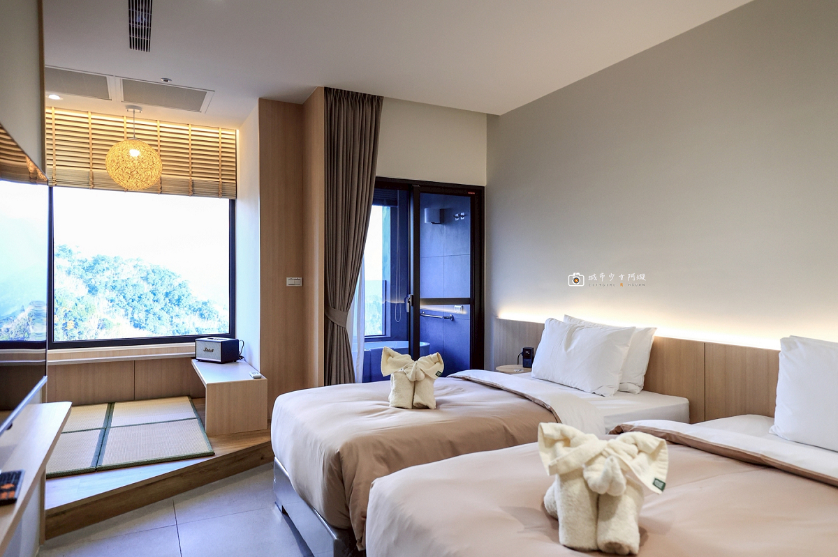 [嘉義住宿] 阿里山隙頂住宿首選，房內欣賞日出雲海、無邊際泳池、頂樓放空、奢華度假｜璦勒芬莊園民宿 @城市少女阿璇