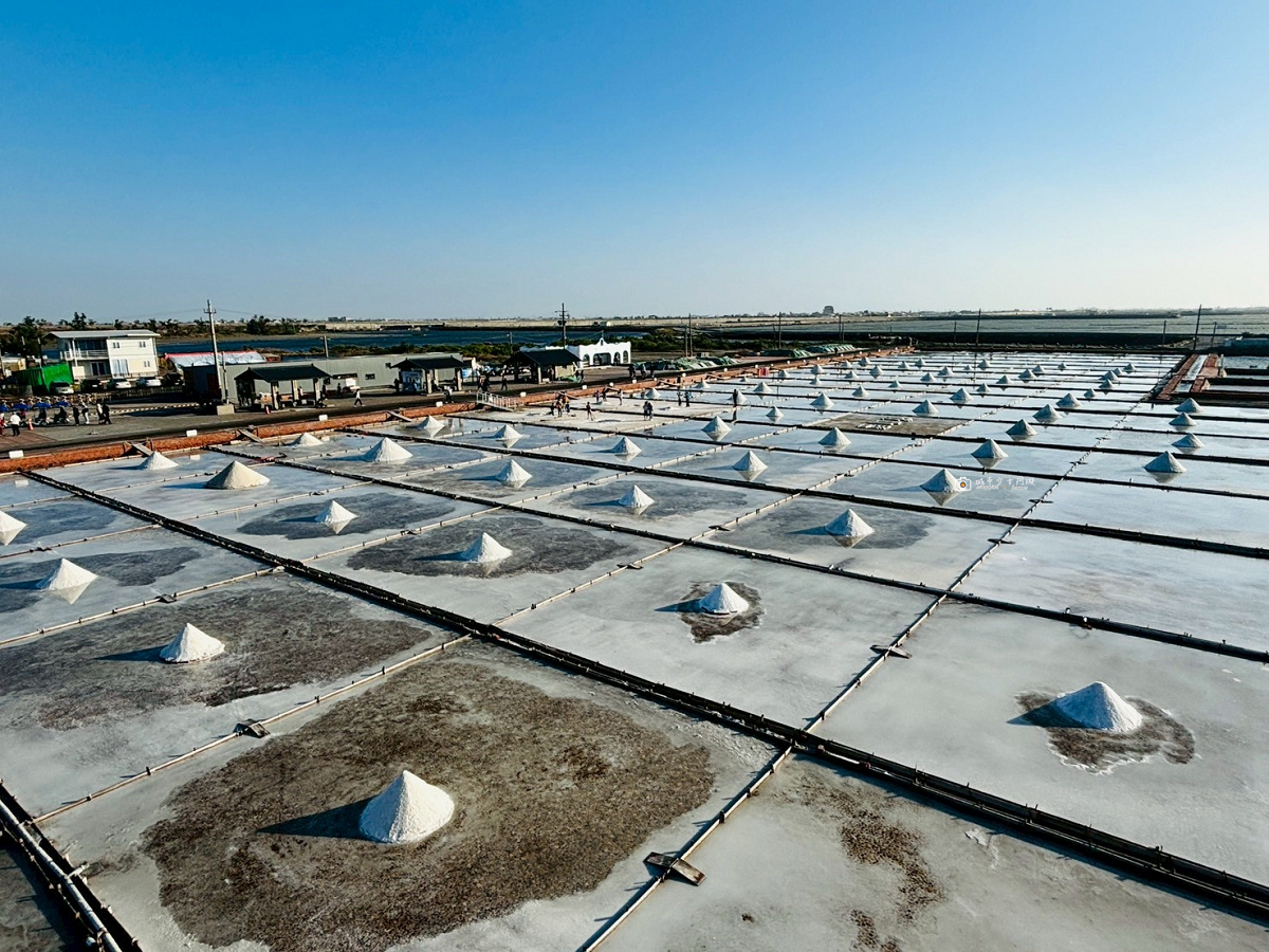 [台南美食]北門鹽田美景第一排，享受咖啡 x 西瓜綿料理｜井仔腳鹽鄉小舖  景觀咖啡新亮點 @城市少女阿璇